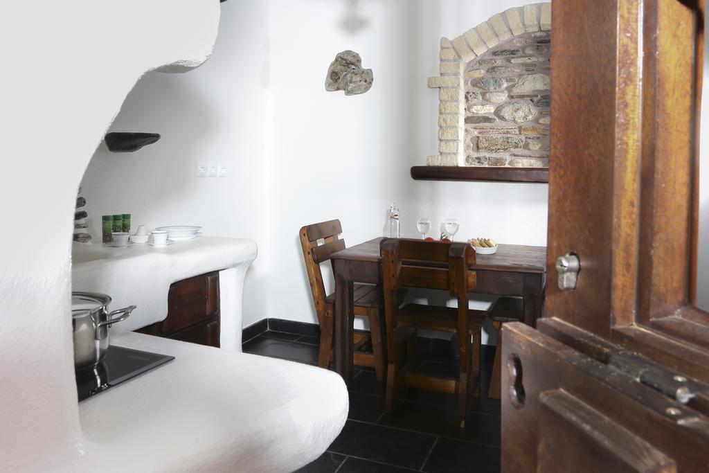 Astrolithos Boutique Hotel Monemvasziá Szoba fotó