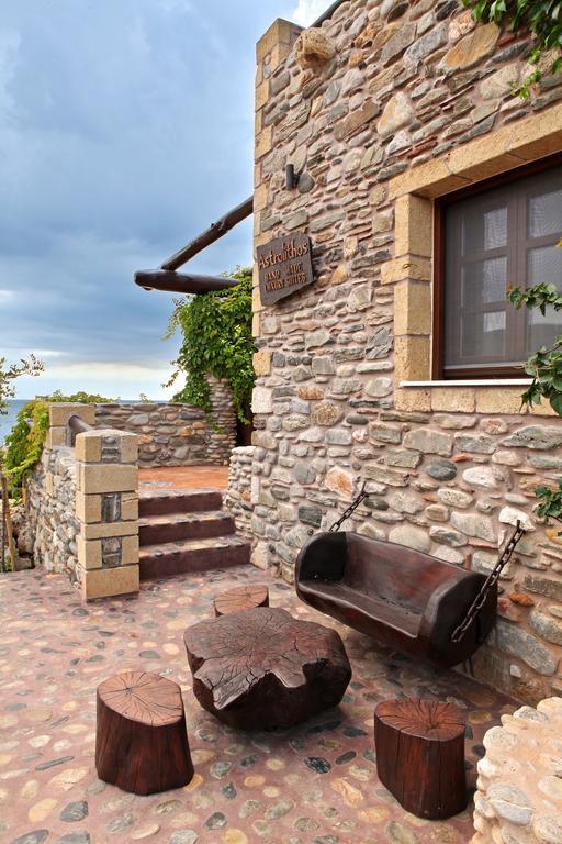 Astrolithos Boutique Hotel Monemvasziá Szoba fotó